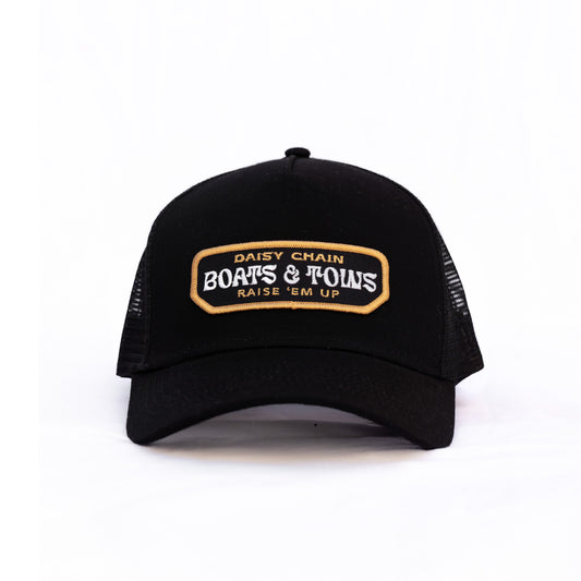 BOATS & TOWS TRUCKER HAT