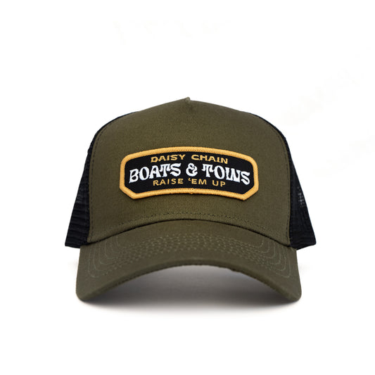 BOATS & TOWS TRUCKER HAT